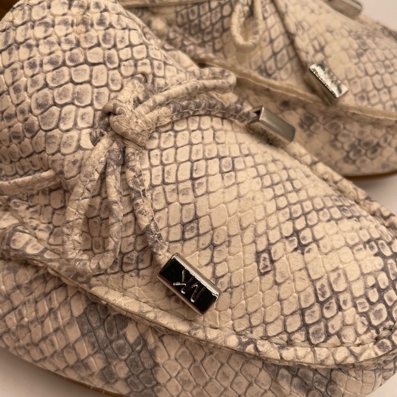 Michael Kors MK Leather Snake Print Loafers Size 7 - Picture 3 of 8